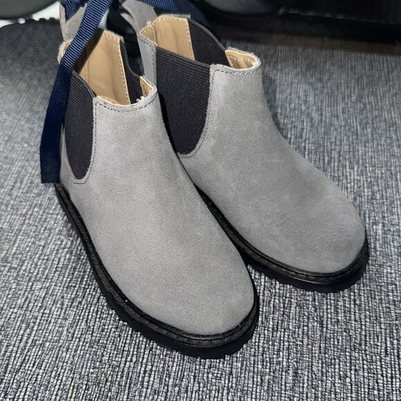 🔥Janie and Jack Gray Black Chelsea Boots with Suede Upper Sz 9 New - Picture 2 of 5
